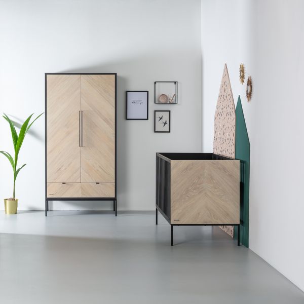 kidsmill_vince_babybed_black_oak_60_x_120_cm__2_2_5d7f