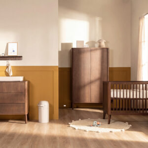 Babykamer Tune walnoot