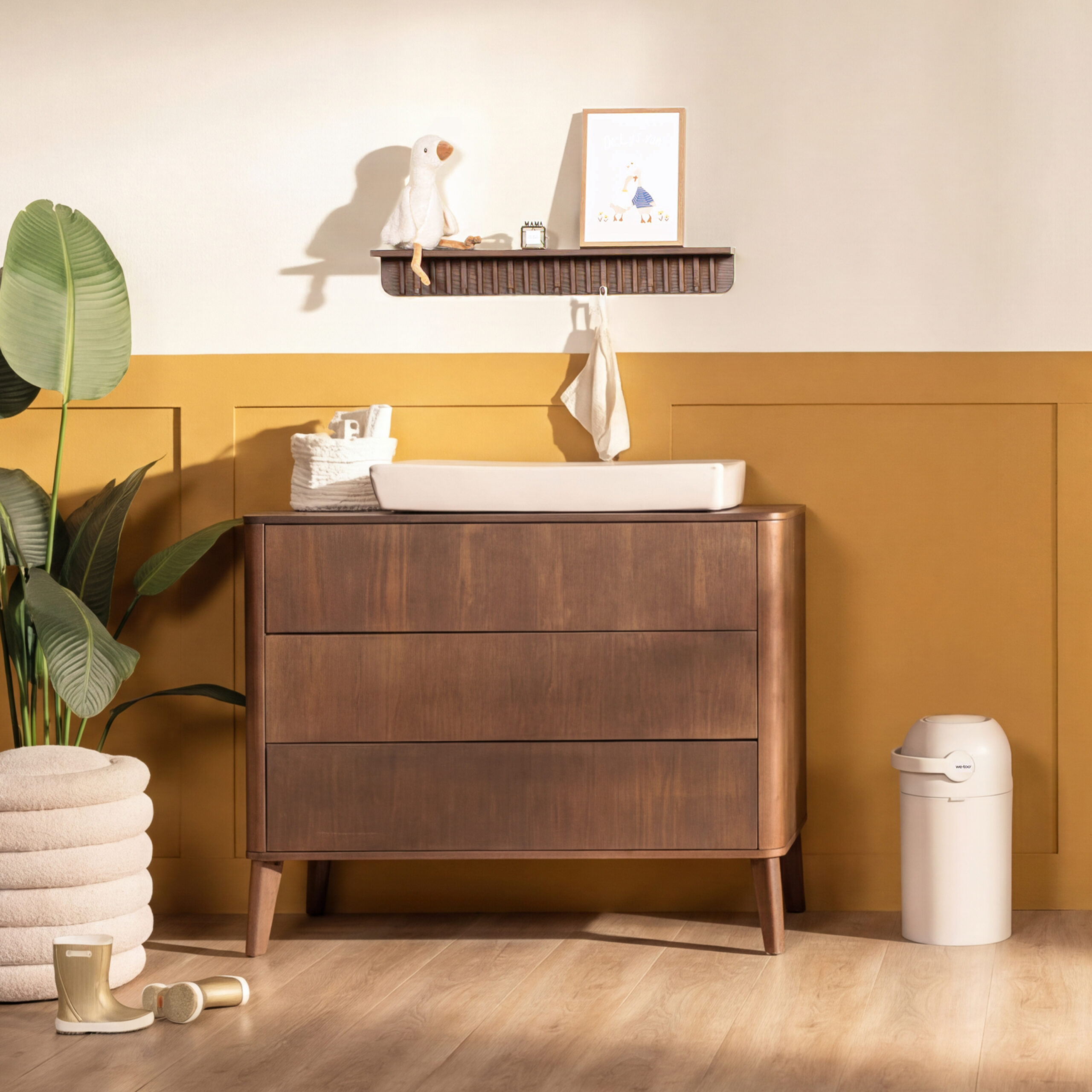 Kidsmill Tune walnoot_zonder latjes_commode_SFEER_vierkant 3